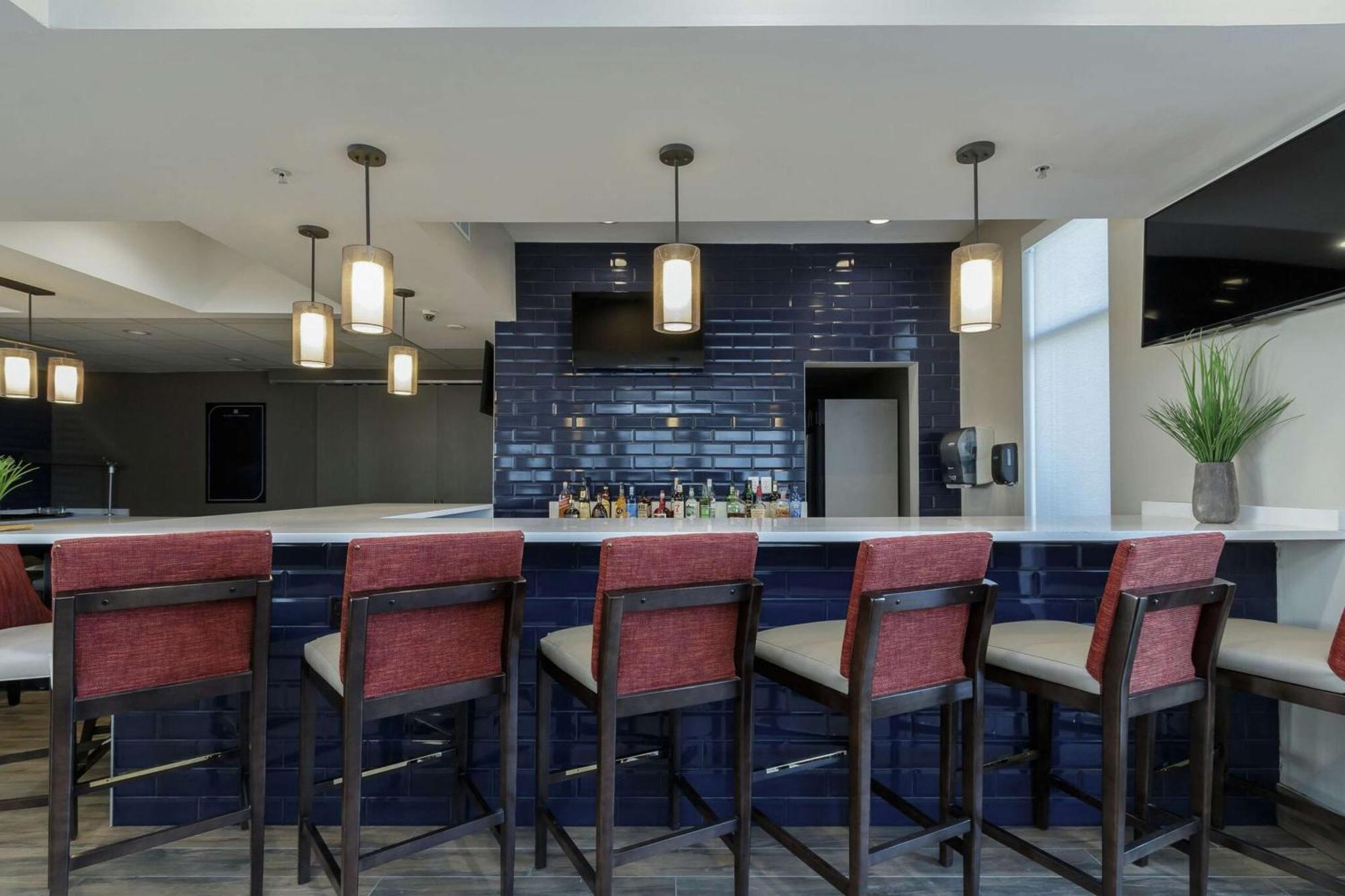 Hilton Garden Inn אלקהארט מראה חיצוני תמונה