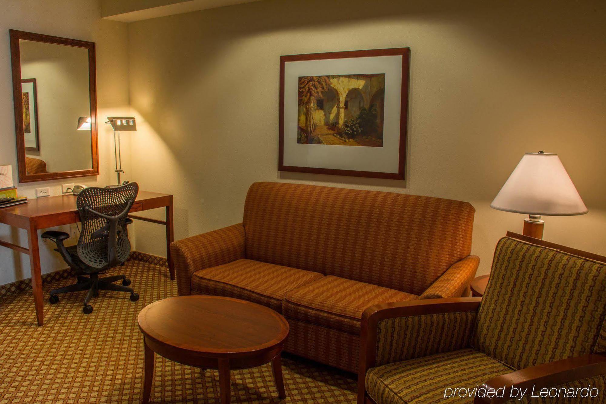 Hilton Garden Inn אלקהארט מראה חיצוני תמונה